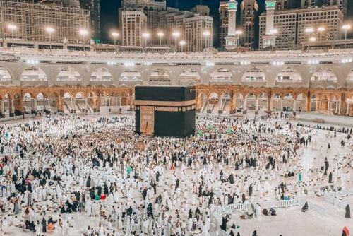 April 08 Nights Umrah Package From USA 2025